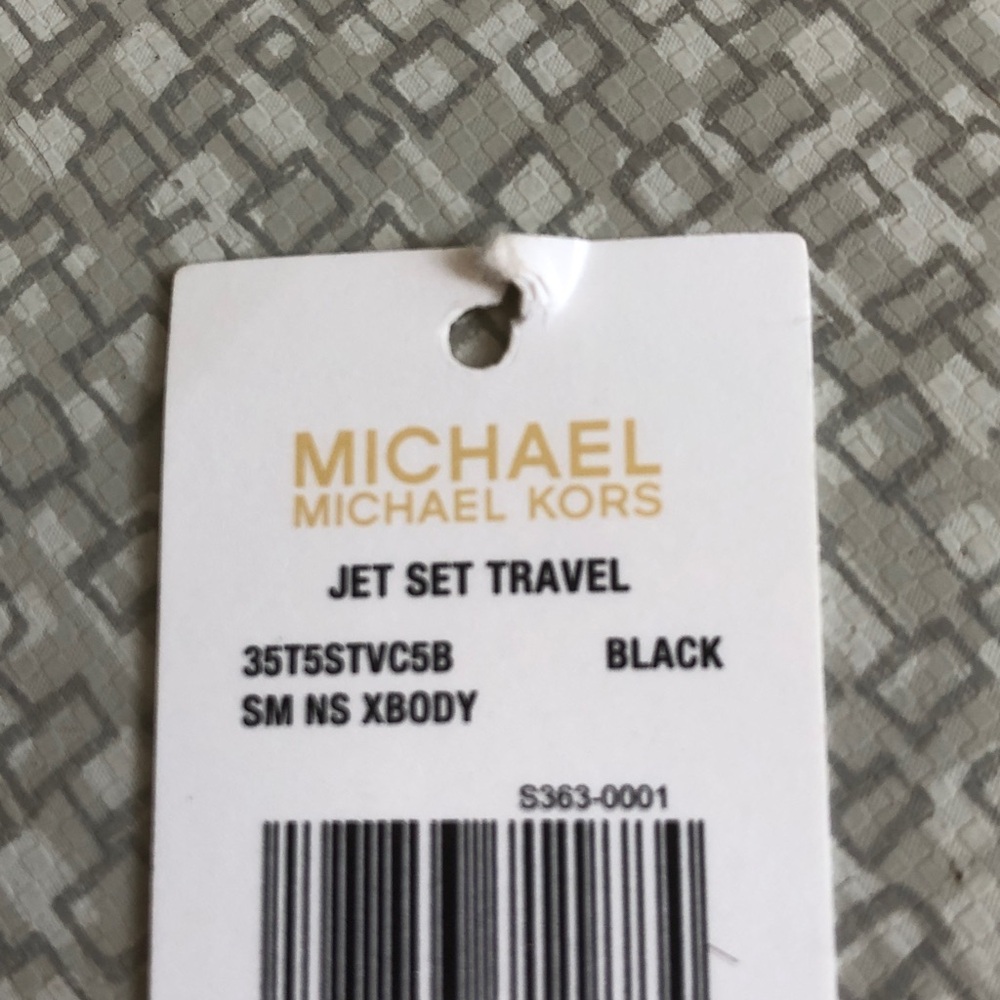 NWT Michael Kors Jet Set Travel Black Crossbody Bag - Picture 8 of 10